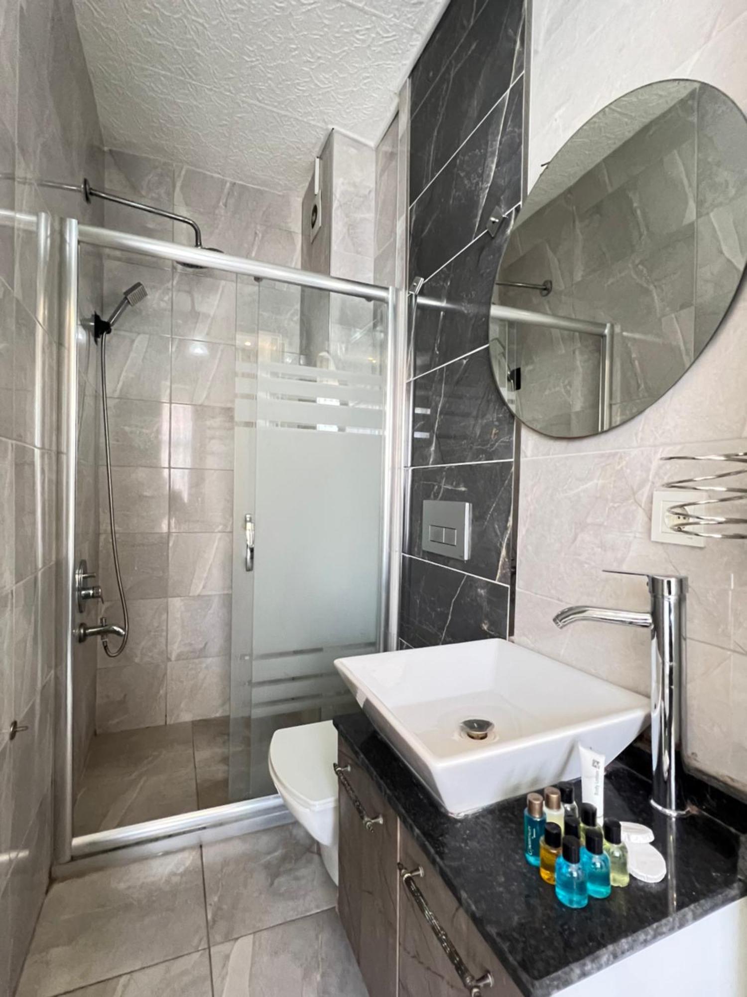 Taksim Brand Suit Hotel Istanbul Ngoại thất bức ảnh